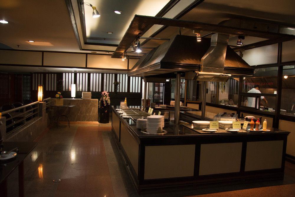 Maxx Hotel Bangkok Exterior foto